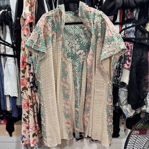 POL Floral Crochet Cape in Cream and Pink